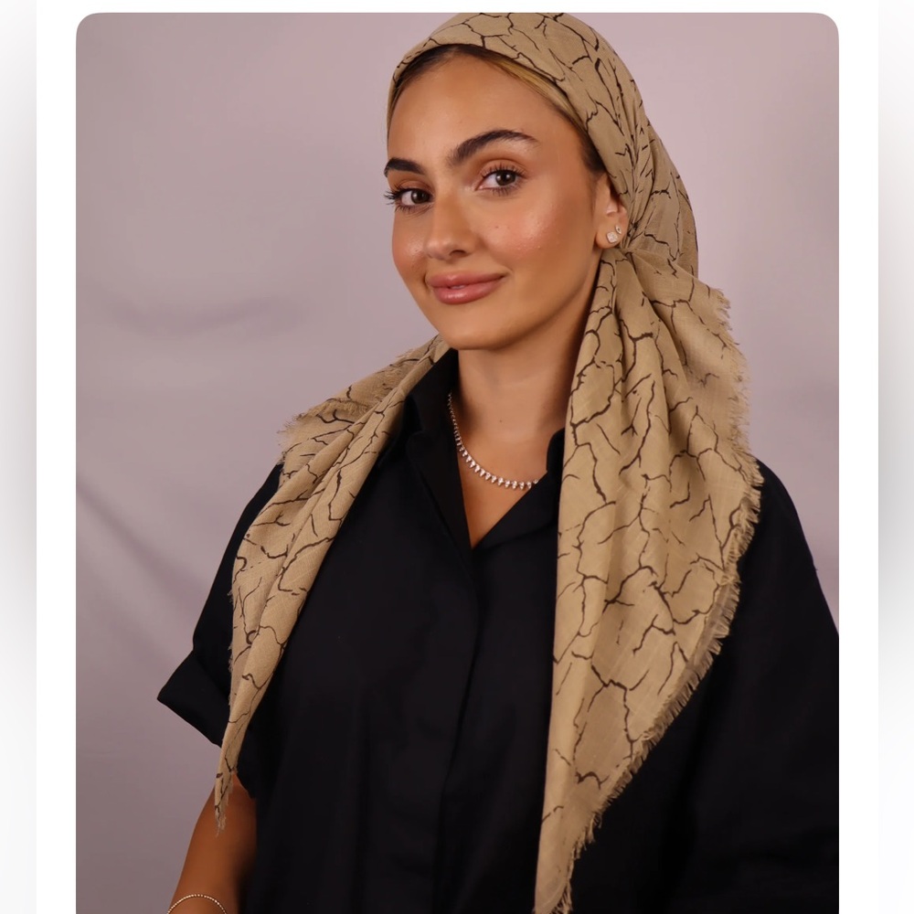 Chic Beige Patterned Scarf